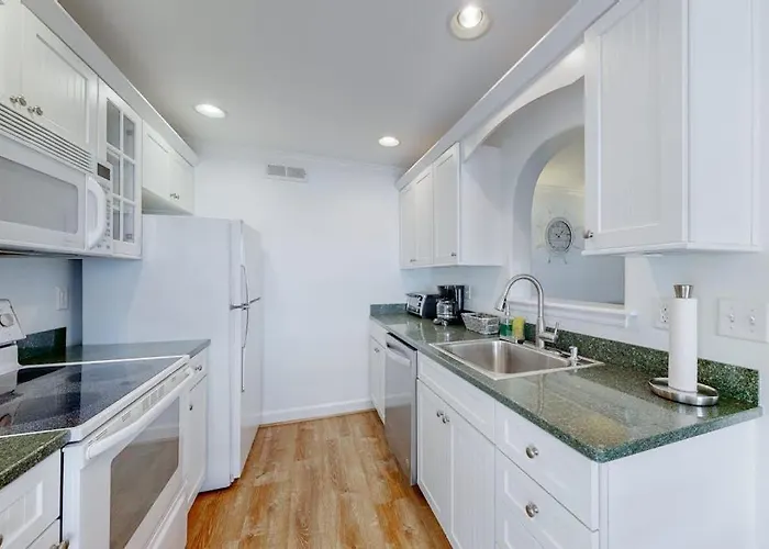 Aronimink Vista 9c